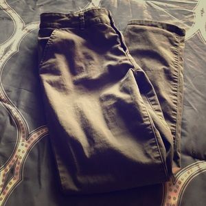 A.N.A Skinny ankle cut Olive colored pants size 5